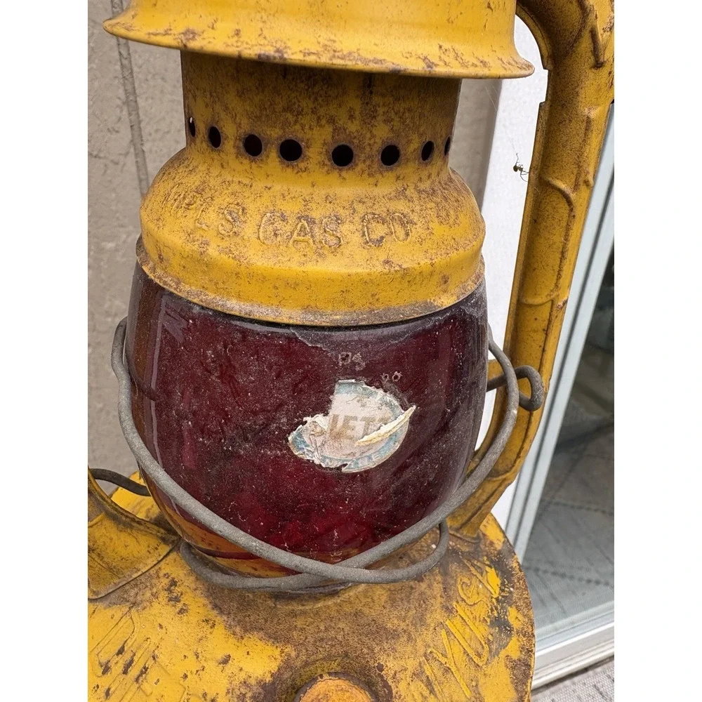 Antique Deitz No. 100 MLPS Kerosene Lantern Stolen from New York Red Globe‎